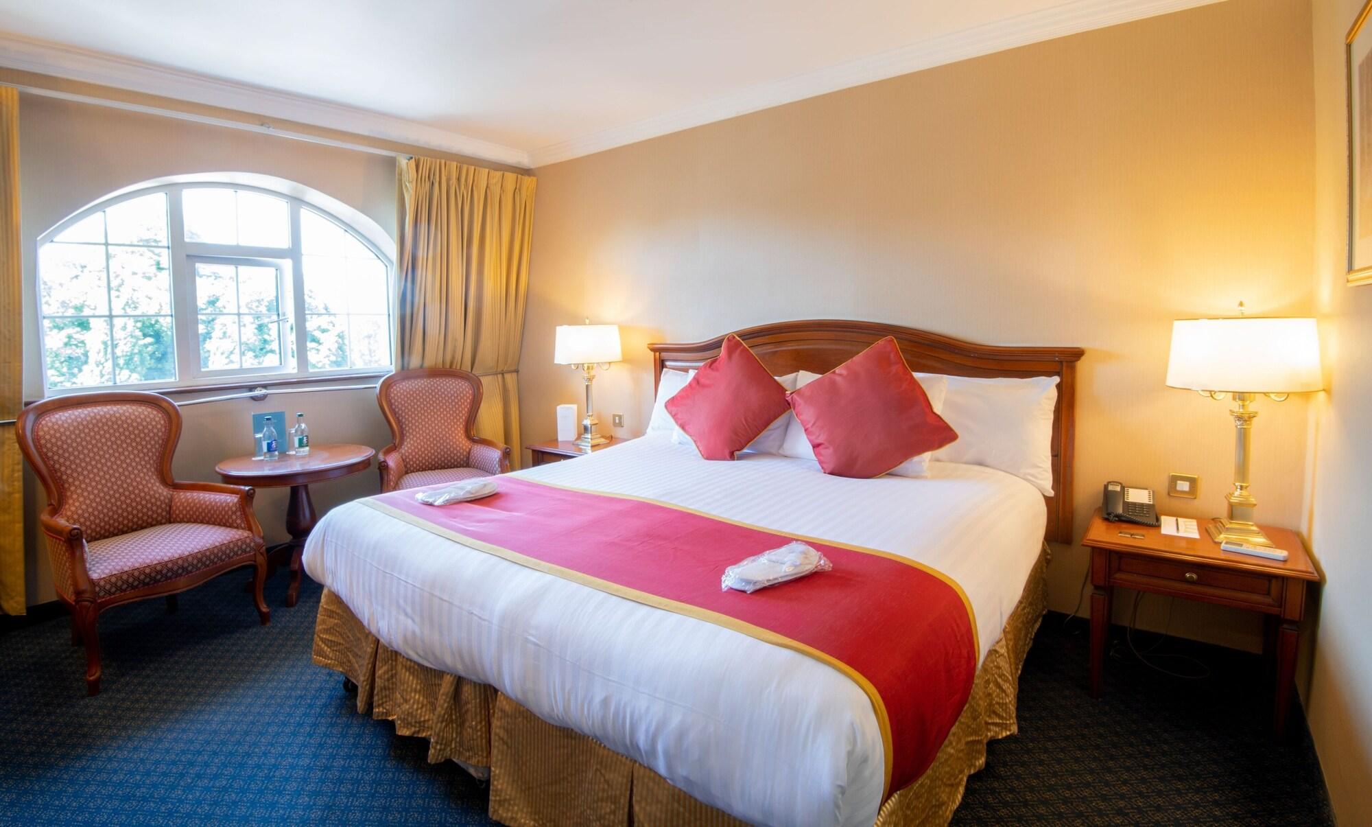 Killarney Plaza Hotel & Spa Exterior foto